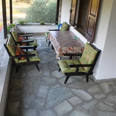 Appartement Garden House Vourvourou