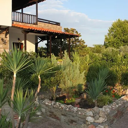 Garden House Appartement Vourvourou